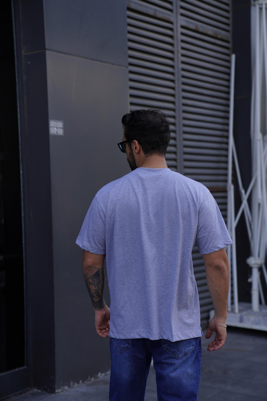 T-SHİRTGri Compak Düz Oversize T-Shirt SNZ