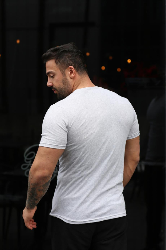 T-SHİRTGri V Yaka Slim Fit T-SHİRT SC