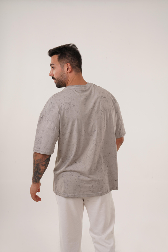 T-SHİRTGri Yıkamalı Compak Pamuk Oversize T-Shirt PLZ