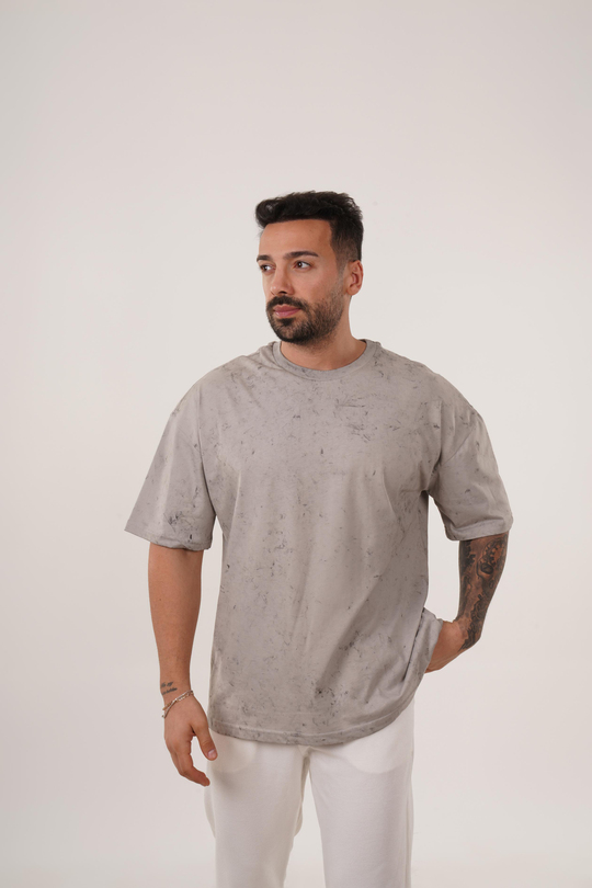 T-SHİRTGri Yıkamalı Compak Pamuk Oversize T-Shirt PLZ