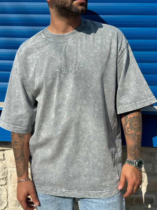 T-SHİRTGri Yıkamalı Sırt 80 Nakışlı Oversize T-SHIRT PNC 8137