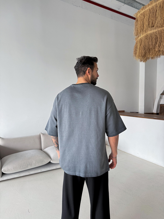 T-SHİRTGri Young Nakışlı Oversize Tişört VMS V70-150