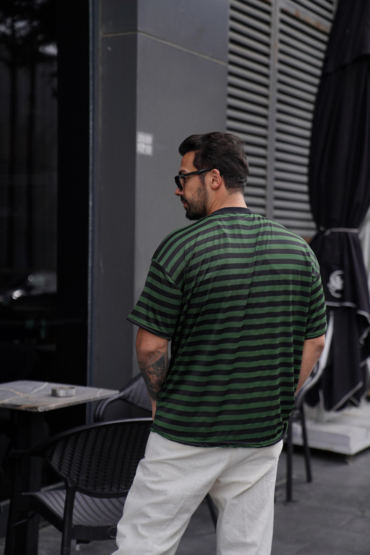 T-SHİRTHaki Siyah Çizgili Oversize Viskon T-Shirt TK 1008