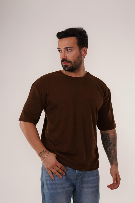 T-SHİRTKahve Burgu Desen Oversize T-Shirt SC