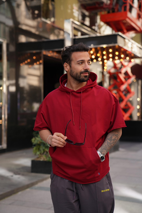 T-SHİRTKırmızı Kapşonlu Kanguru Cep Oversize T-Shirt VMS 30175