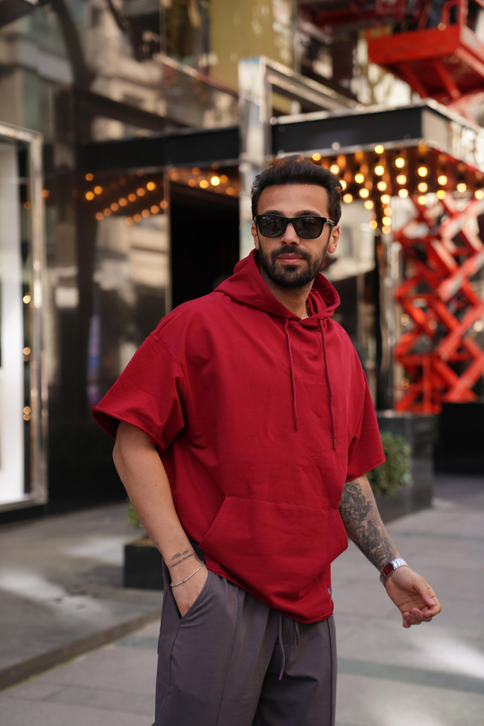 T-SHİRTKırmızı Kapşonlu Kanguru Cep Oversize T-Shirt VMS 30175