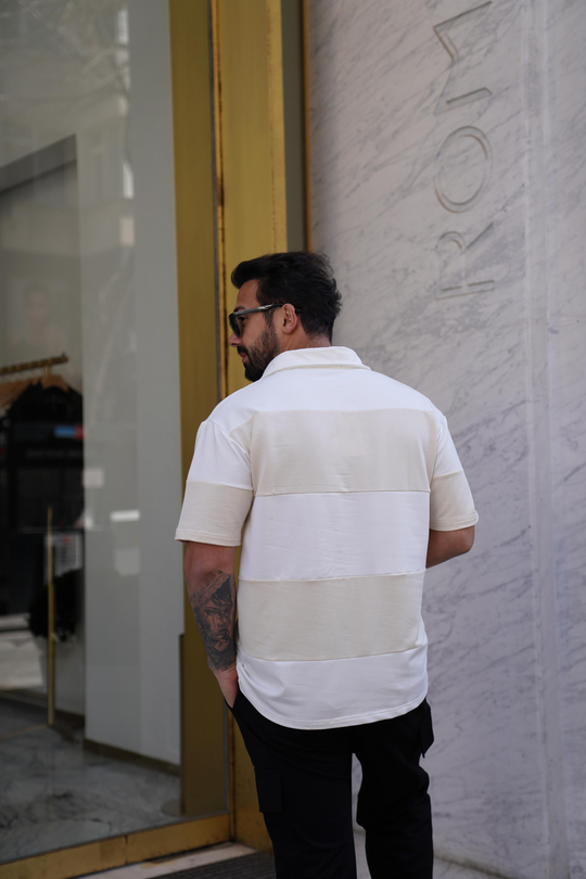 T-SHİRTKrem Beyaz Parçalı Gizli Patlı Polo Yaka T-Shirt SNZ 3897-1