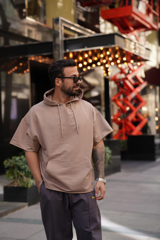 T-SHİRTKrem Kapşonlu Kanguru Cep Oversize T-Shirt VMS 30175