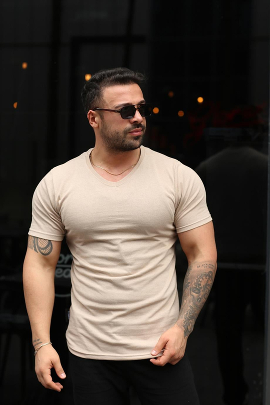T-SHİRTKrem V Yaka Slim Fit T-SHİRT SC