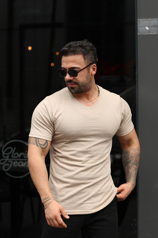 T-SHİRTKrem V Yaka Slim Fit T-SHİRT SC