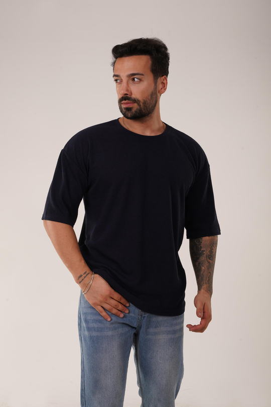 T-SHİRTLacivert Burgu Desen Oversize T-Shirt SC