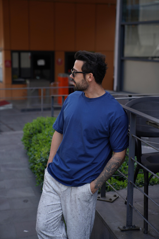 T-SHİRTLacivert Compak Düz Oversize T-Shirt SNZ