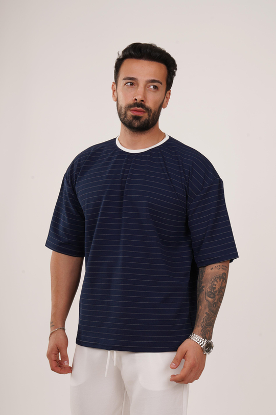 T-SHİRTLacivert İnce Tire Çizgi Desen Oversize SC 