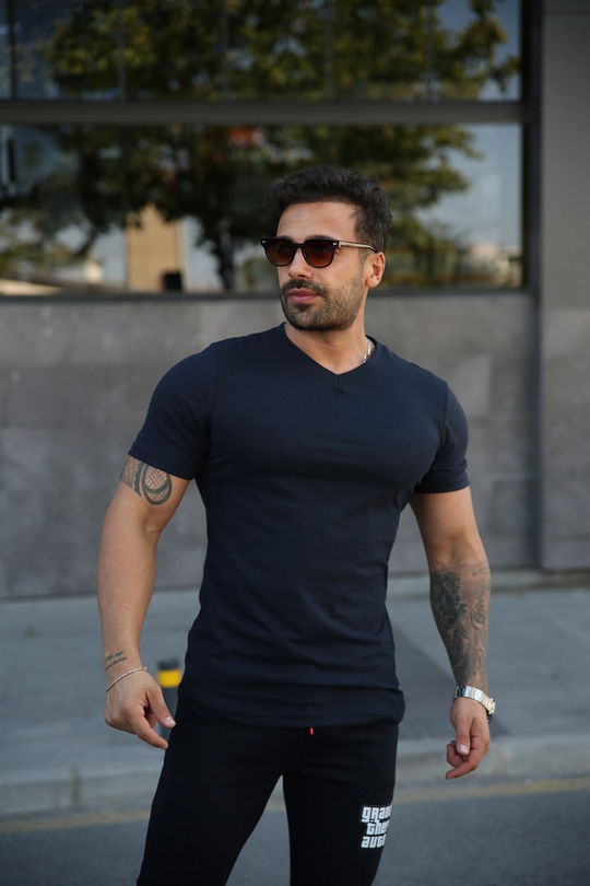 T-SHİRTLacivert V Yaka Basic T-SHIRT SC