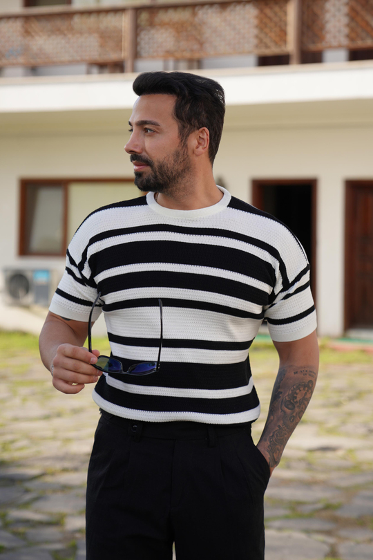 T-SHİRTSiyah Beyaz Kol Bantlı Triko SNZ 7067