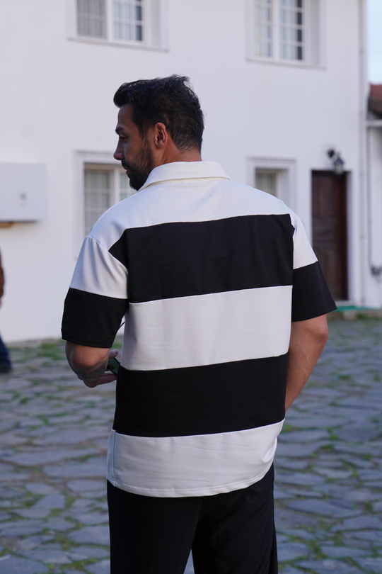 T-SHİRTSiyah Beyaz Parçalı Gizli Patlı Polo Yaka T-Shirt SNZ 3897-1