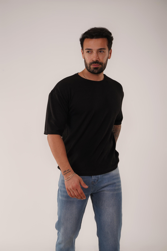 T-SHİRTSiyah Burgu Desen Oversize T-Shirt SC