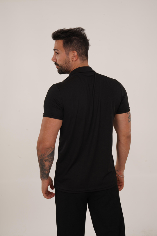 T-SHİRTSiyah Burgu Polo Yaka Fermuarlı T-Shirt TB