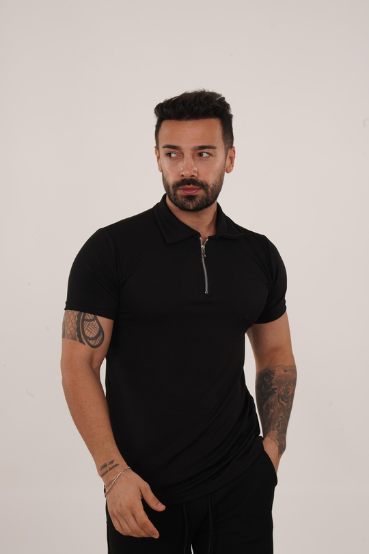 T-SHİRTSiyah Burgu Polo Yaka Fermuarlı T-Shirt TB