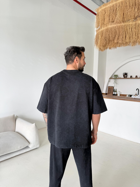 T-SHİRTSiyah Compak Gramajlı Yıkamalı Oversize Tişört PLZ