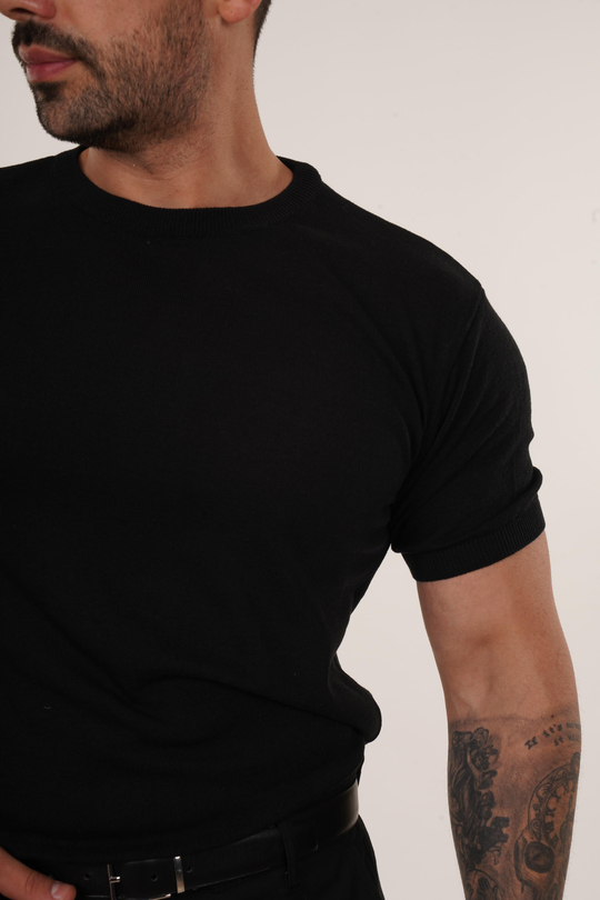 T-SHİRTSiyah Düz Triko T-shirt TB