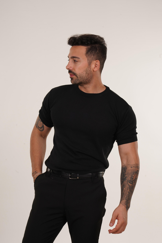 T-SHİRTSiyah Düz Triko T-shirt TB