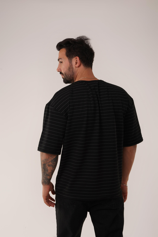 T-SHİRTSiyah İnce Tire Çizgi Desen Oversize SC 