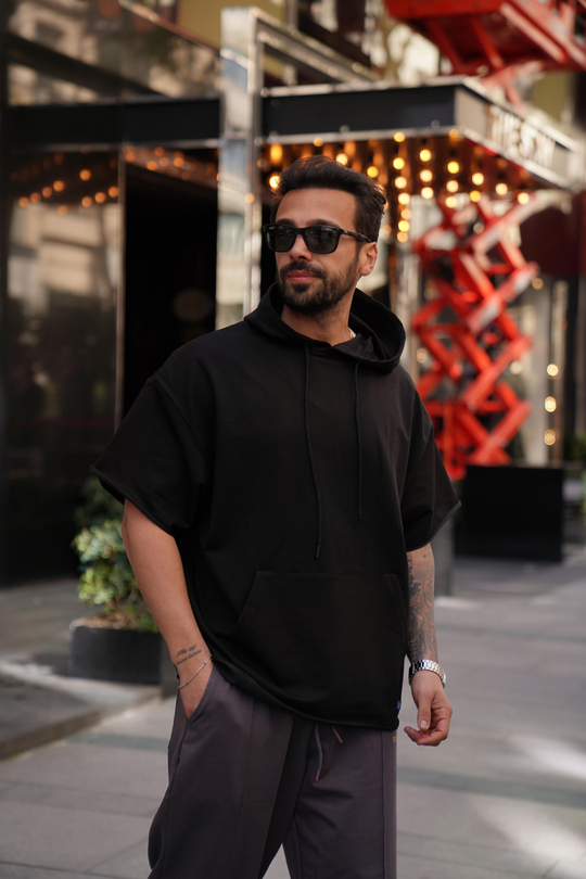 T-SHİRTSiyah Kapşonlu Kanguru Cep Oversize T-Shirt VMS 30175