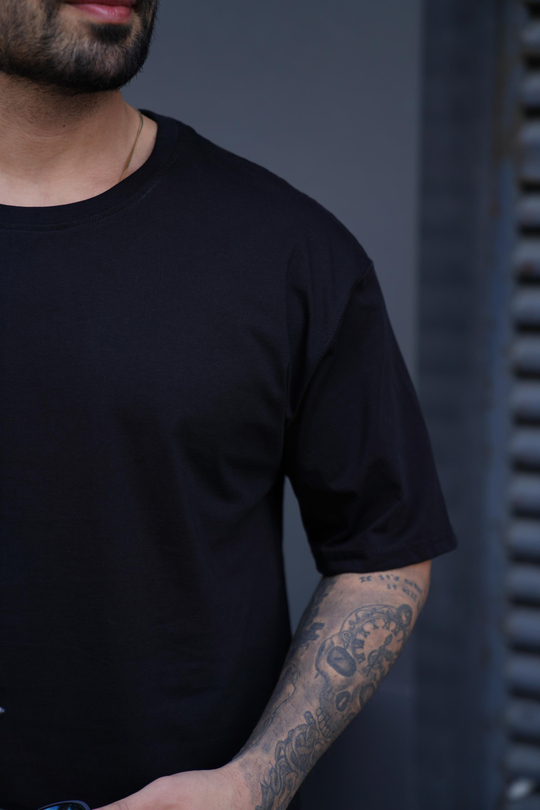 T-SHİRTSiyah Oversize T-Shirt TK 1012
