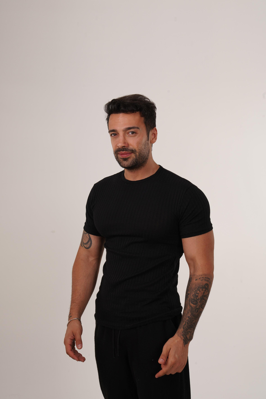 T-SHİRTSiyah Slim Fit Fitilli T-SHIRT SC