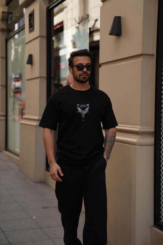 T-SHİRTSiyah Winsunurse Baskılı Oversize T-Shirt TK