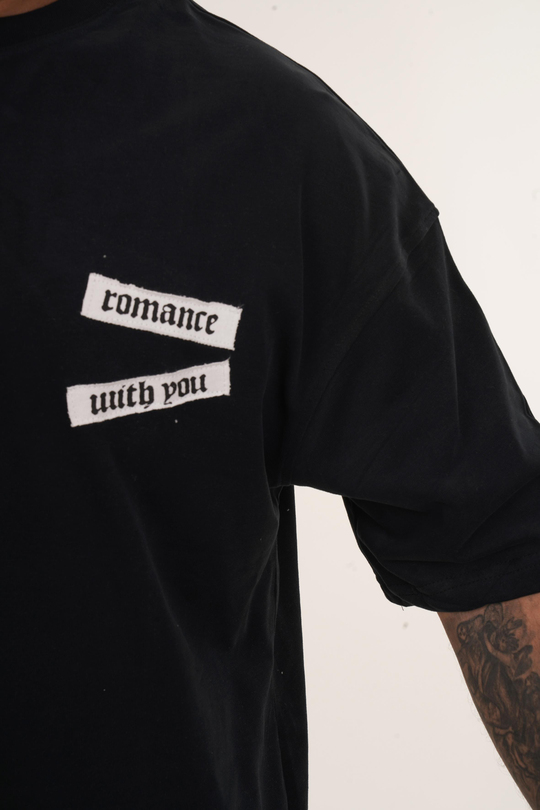 T-SHİRTSiyah Yüksek Kalite Romance İs You Baskılı Oversize T-SHİRT VMS 40729