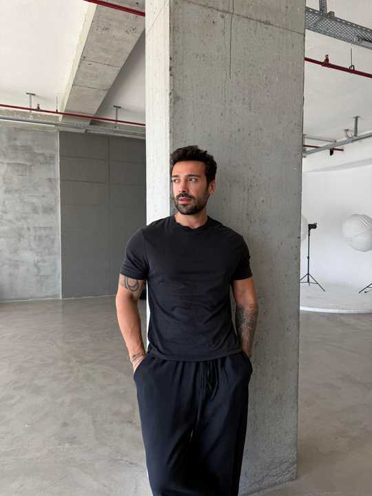T-SHİRTSiyah Yumuşak Doku Slim Fit Süprem Tişört PNC 8167