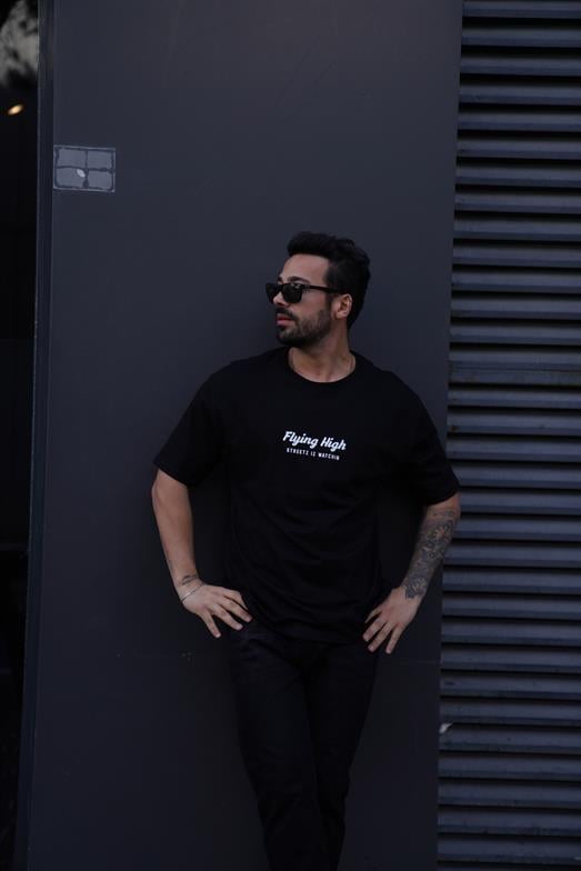 T-SHİRTStandart Siyah Flyırg Baskılı Oversize T-Shirt TK