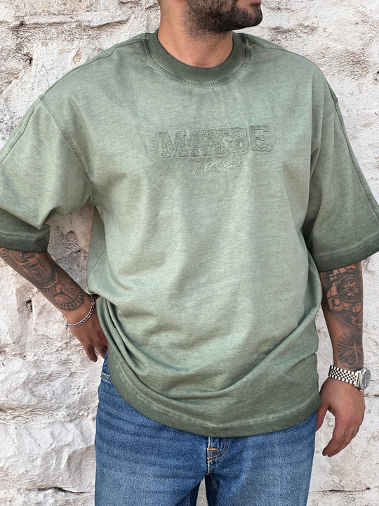 T-SHİRTYeşil Yıkamalı MAYBE Nakışlı Oversize T-SHIRT PNC 8142