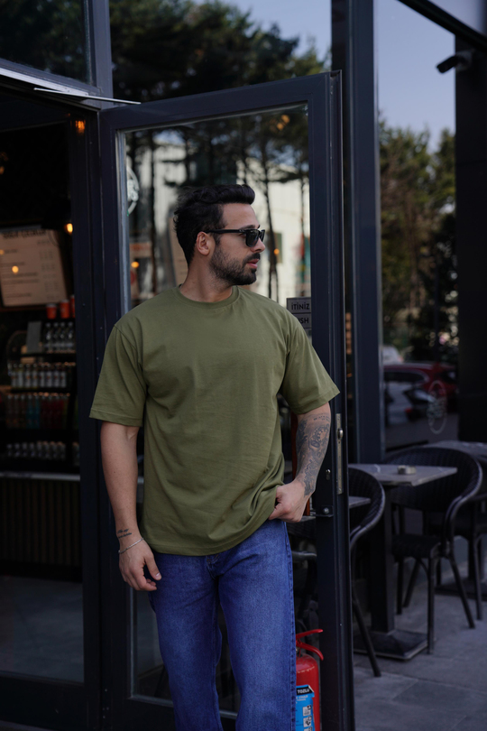 T-SHİRTZeytin Compak Düz Oversize T-Shirt SNZ