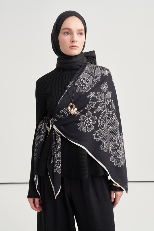 Lace Desen Norena Yünlü Omuz Şalı Siyah