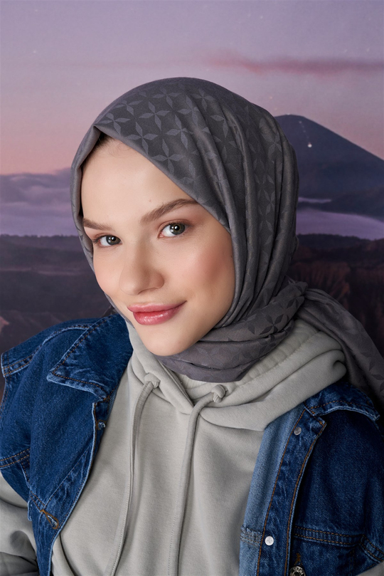 Kışlık Yonca Jakar İpekli Şal Gri