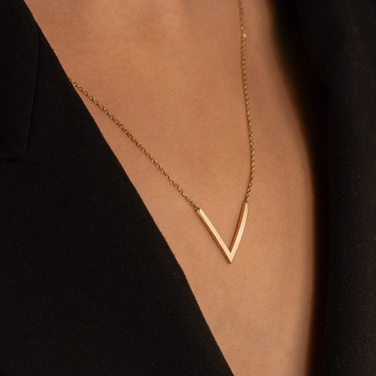 V Model 14 Ayar Altın Kolye