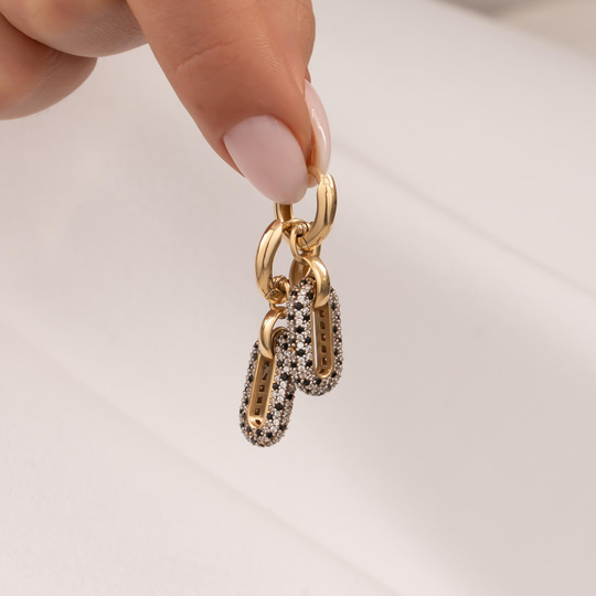 Sallantılı Siyah Taşlı 14 Ayar Altın Küpe 3,5 Cm