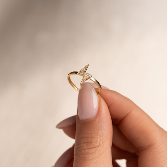 Şimşek Taşlı 14 Ayar Altın Yüzük