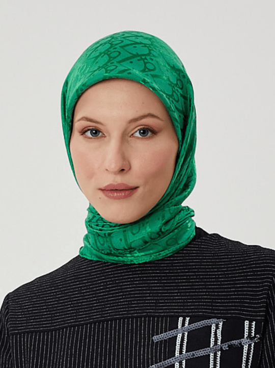 Benetton D Desen Parlak Jakar Eşarp