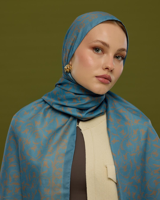 S-LALE-51 Çakıl Mavisi & Tarçın Dumanı Lale Bahçesi Desen Şal