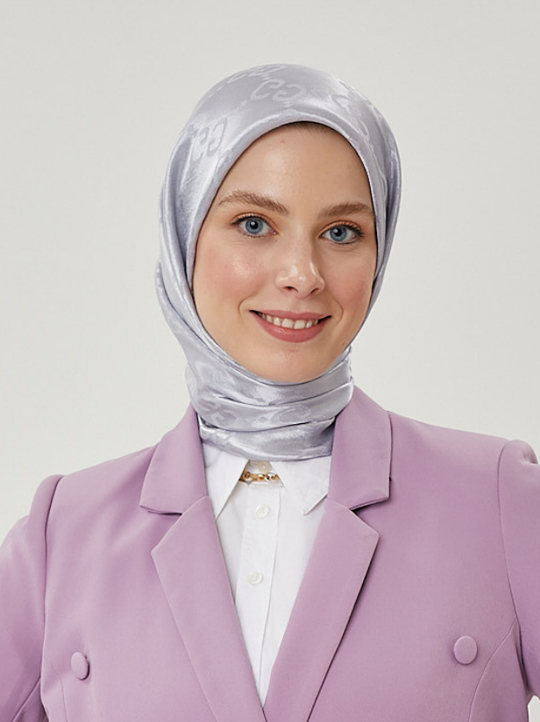 Gümüş G Desen Parlak Jakar Eşarp