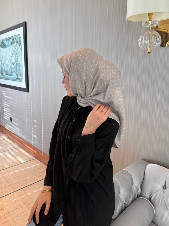 İthal Gri V Desen Yün İpek Eşarp