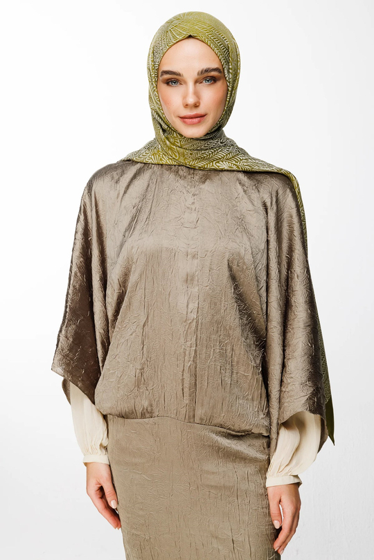 Yağ Yeşili-Ekru Mayra Desen Çift Taraflı Şal