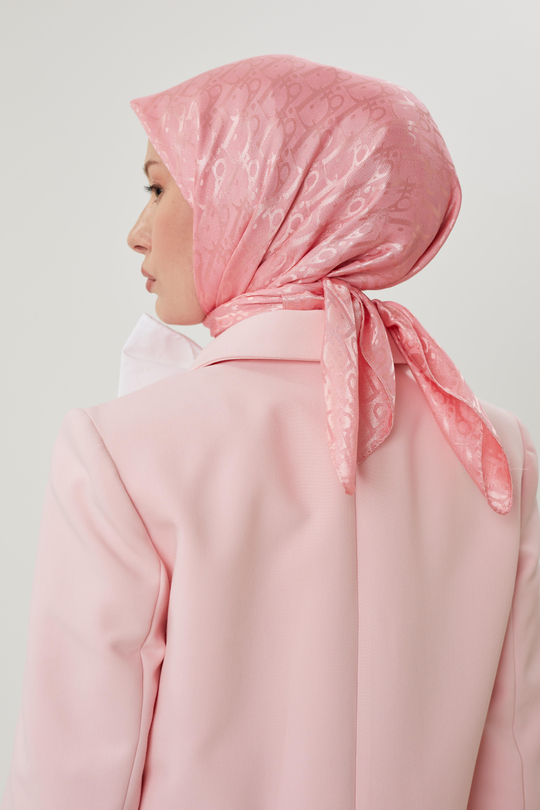 Şeker Pembe D Desen Parlak Jakar Eşarp