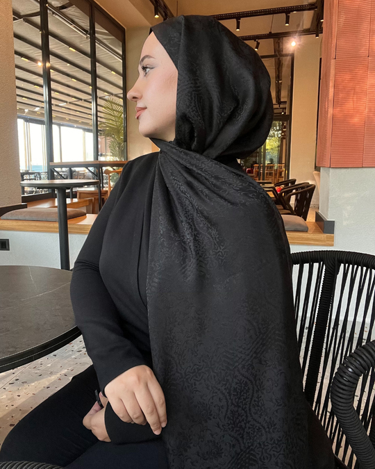 Siyah Lavin Desen Jakar Şal