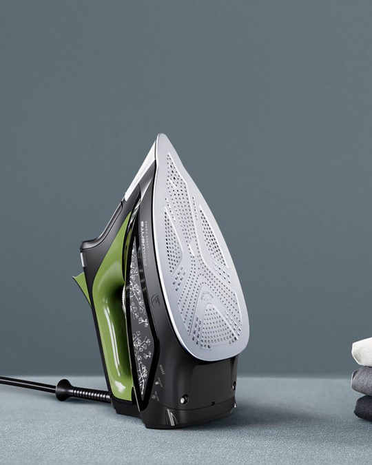 Rowenta Eco Intelligence DW6330 Buharlı Ütü 2500 W Siyah-Yeşil