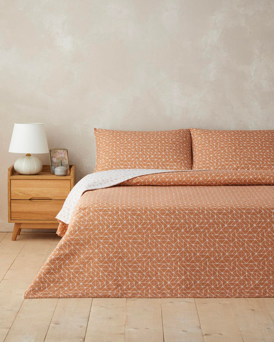 Trio Shape Kolay Ütülenir Tek Kişilik Çarşaflı Nevresim Takımı 160x220 cm Turuncu
